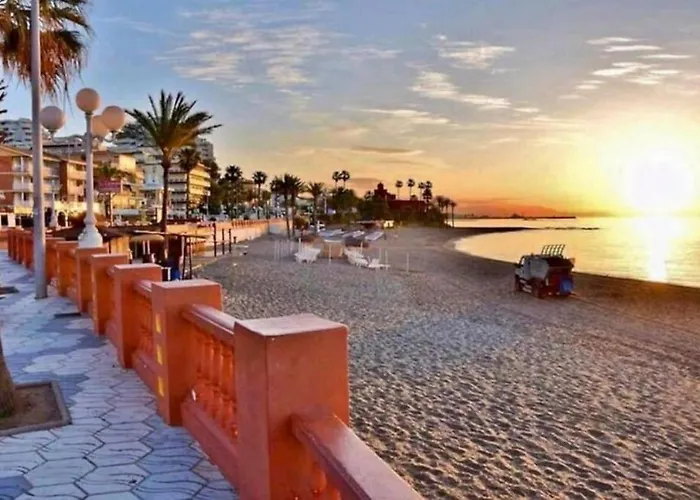 Benalbeach. 1º Linea De Playa. Apartament *