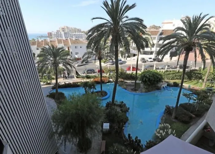 Benalbeach. 1º Linea De Playa. Apartament *